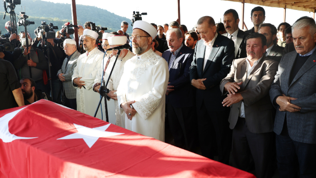 Cumhurbaşkanı Erdoğan: Geri kalan aileler bize mirastır, sahip çıkacağız